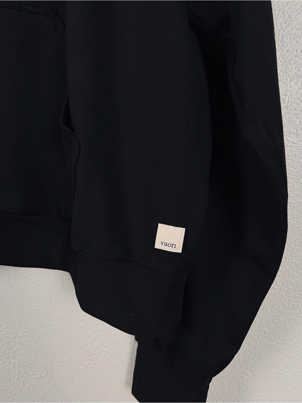 Vuori Halo Modern Full Zip Hoodie in True Black Size XL - Picture 5 of 8
